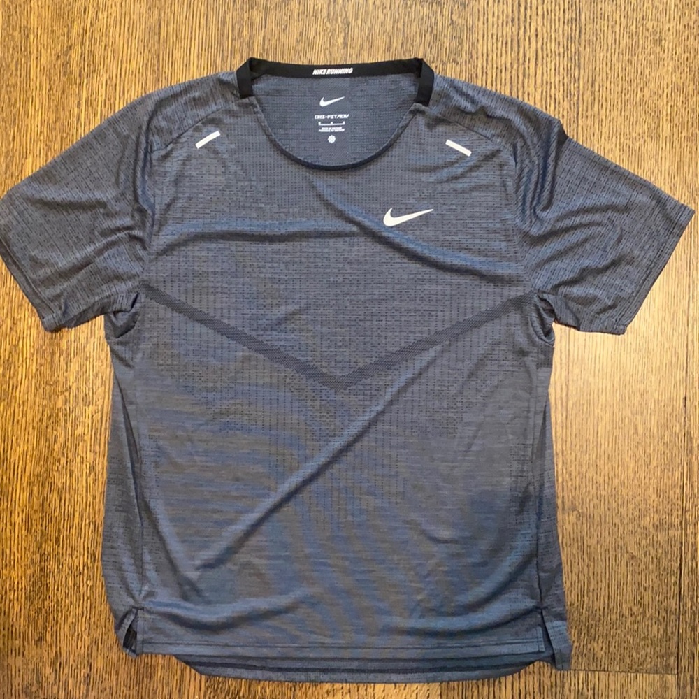 Nike men’s dry fit t shirt